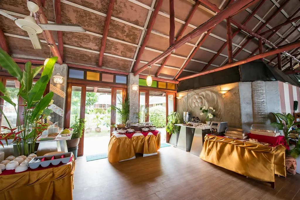 Koh Tao Coral Grand Resort 3*, Тау